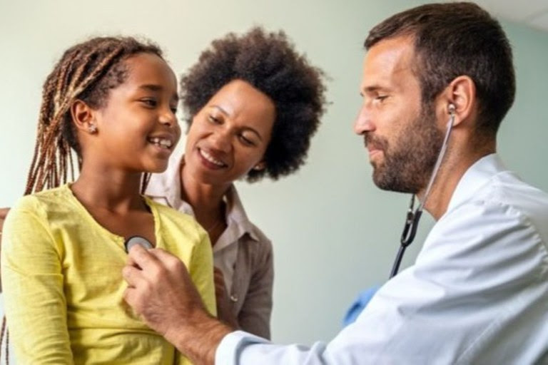 Governo do Brasil anuncia chegada de mais médicos especialistas e cerca de R$ 136 milhões para novas unidades de saúde em Pernambuco